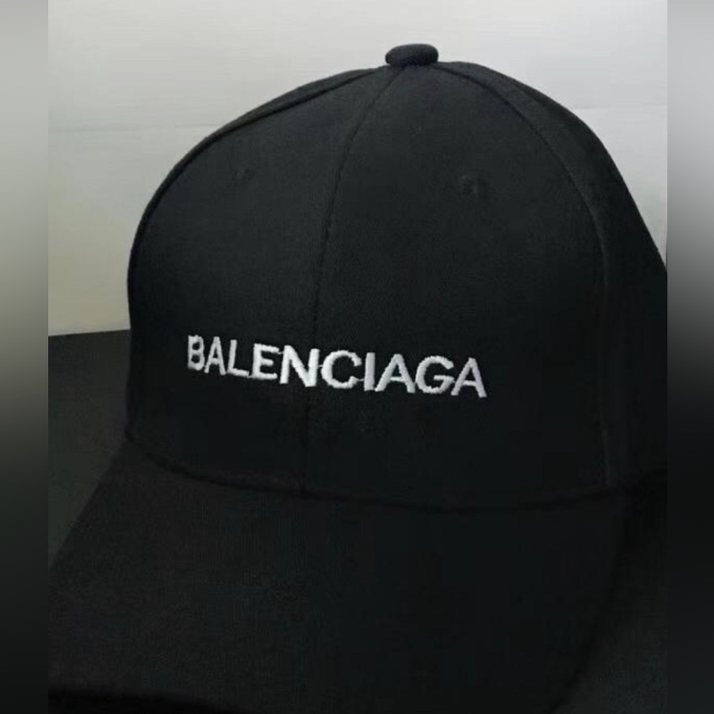 Balenciaga baseball cap!